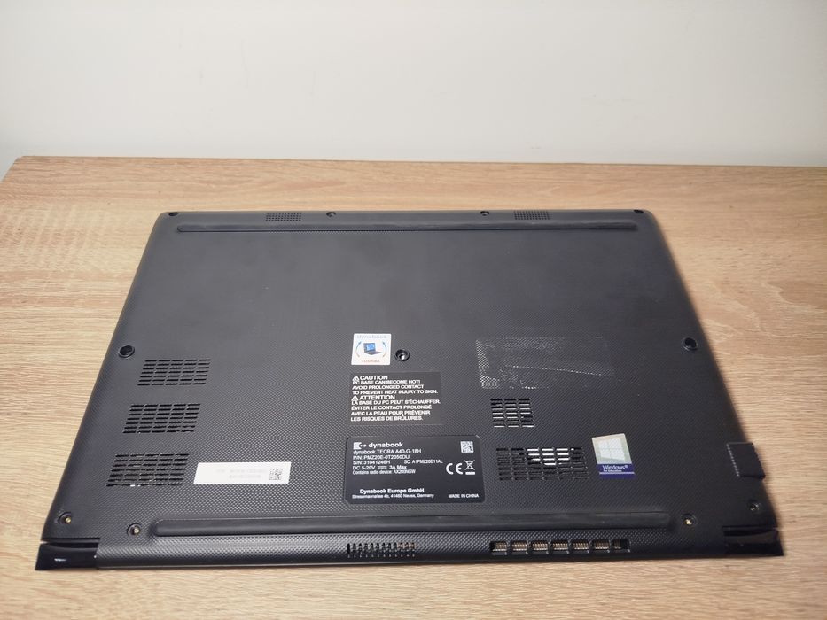 Laptop Toshiba dynabook Tecra A40-G-18H i3-10gen