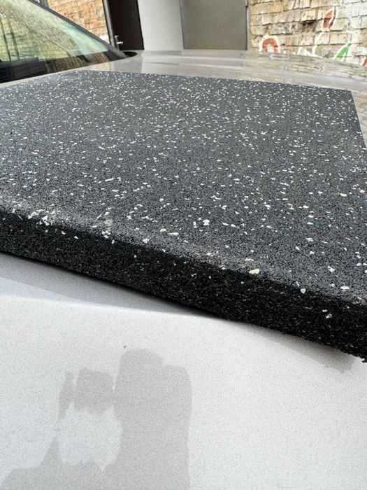 Профессиональное резиновое покрытие (плитка 30 мм)