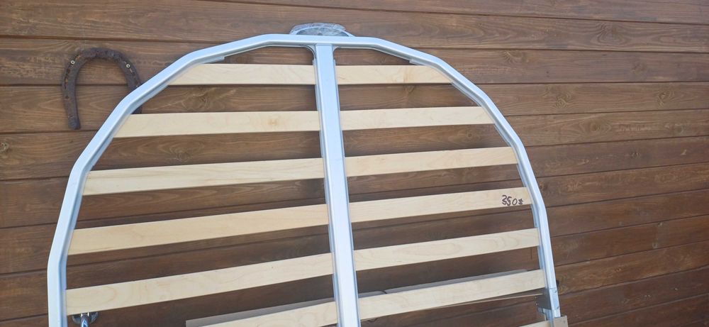 Stelaż łóżka łamany na siłownikach przyczepa kempingowa kamper