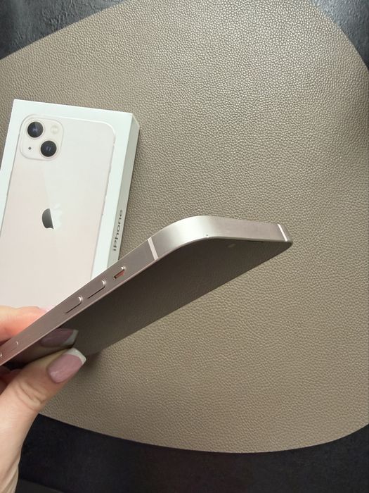 Iphone 13 jasny różowy