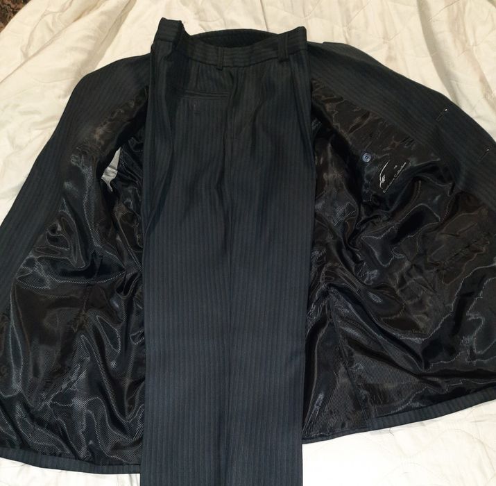 Костюм мужской классический размер 48