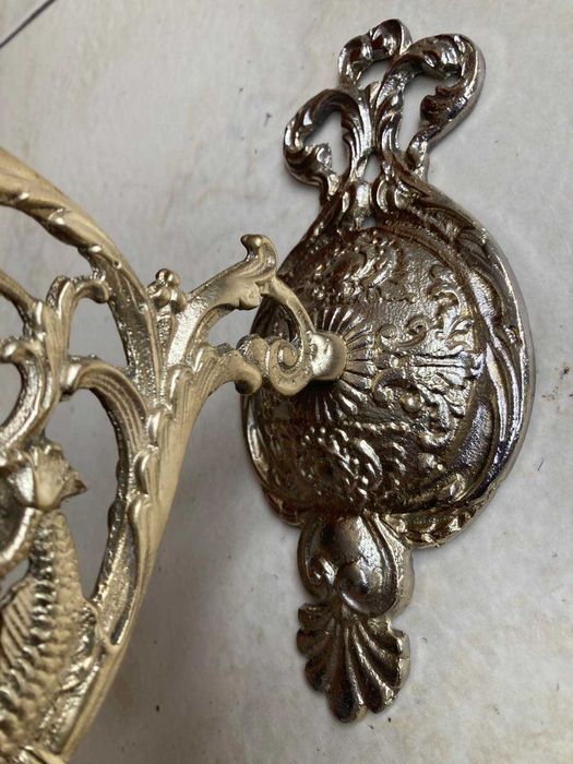 Подсвечник бронза (латунь?) на стену.