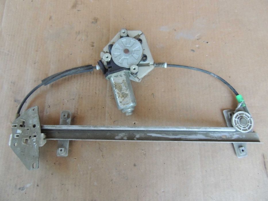 Mechanizm prawy szyby prawej podnośnik Volvo V40 LIFT 00,01,02,03,04