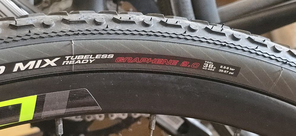 Покришка 700x38C Vittoria Gravel Terreno Mix Foldable Anthracite-Black