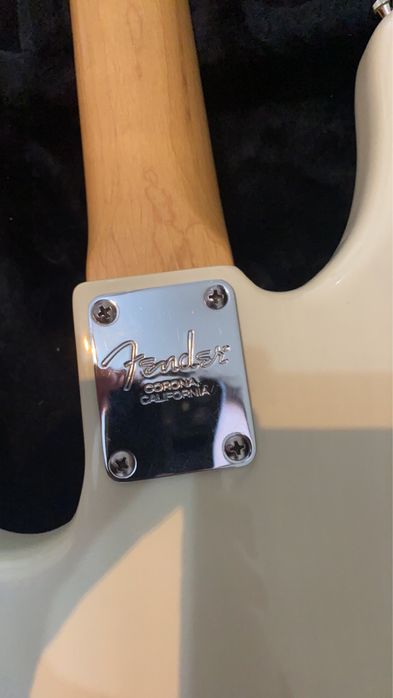 Fender Precison Americam Deluxe TROCAS NÃO