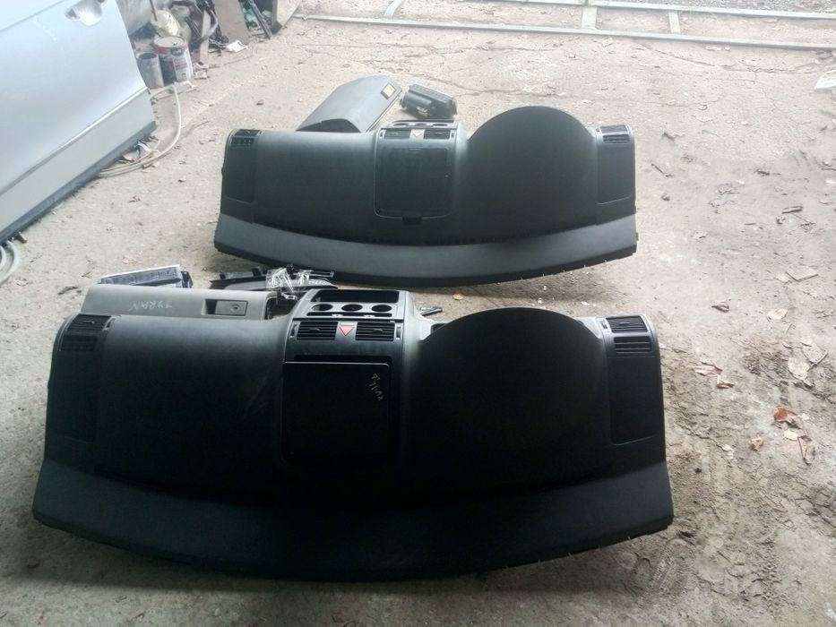 Розбірка Передня панель до Volkswagen Turan