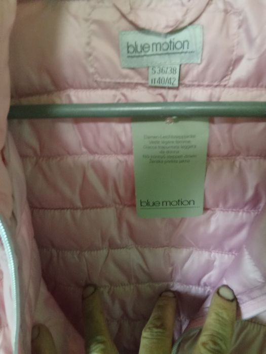 Куртки жіночі весгяні