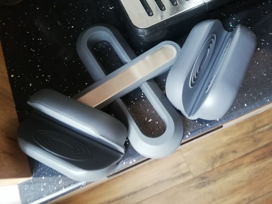 Vivo podkladka pod garnek plus dwa uchwyty na prezent