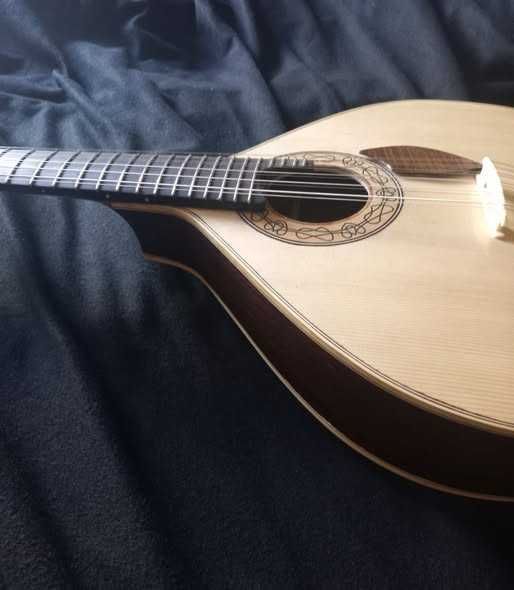 Violeiro na Casa Velha / cordofones