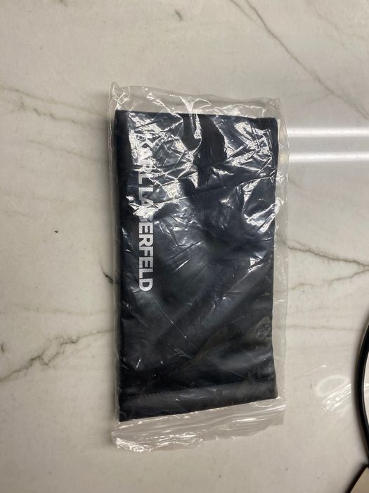 etui na okulary Karl Lagerfeld, miękki woreczek, czarny