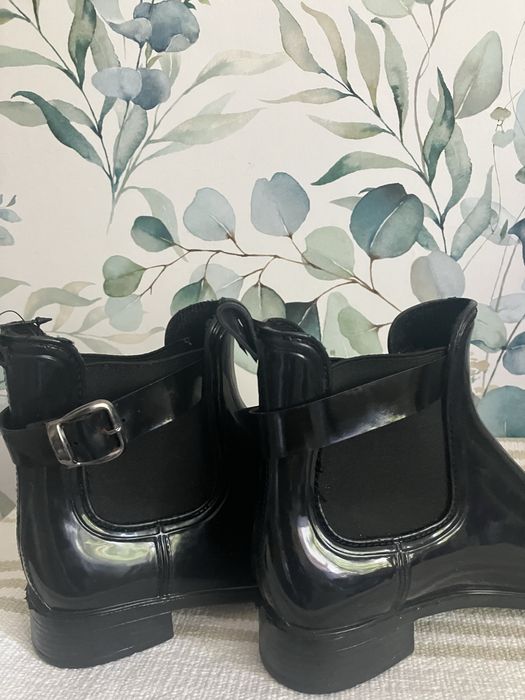 Kalosze damskie czarne klamerka sztyblety roz.38 nowe