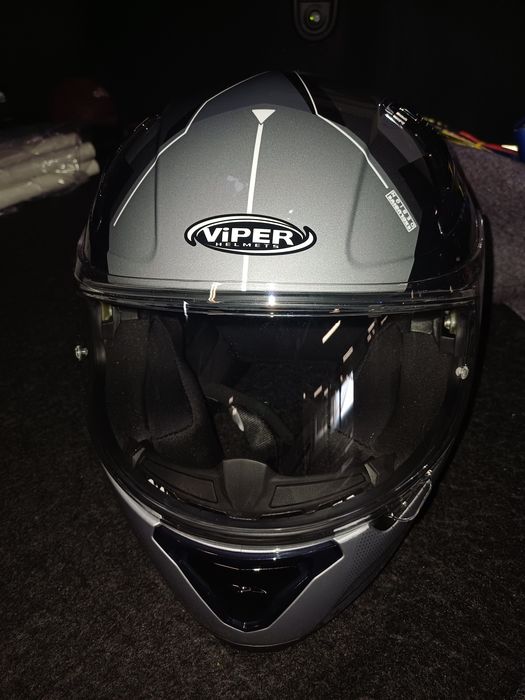 Capacete motard em estado novo
