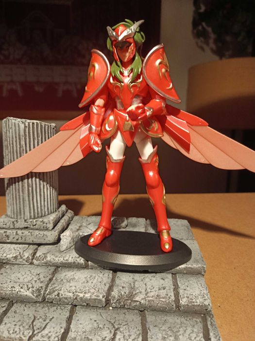 Figuras e estatuetas Saint Seiya em PVC (Versão Divinos)