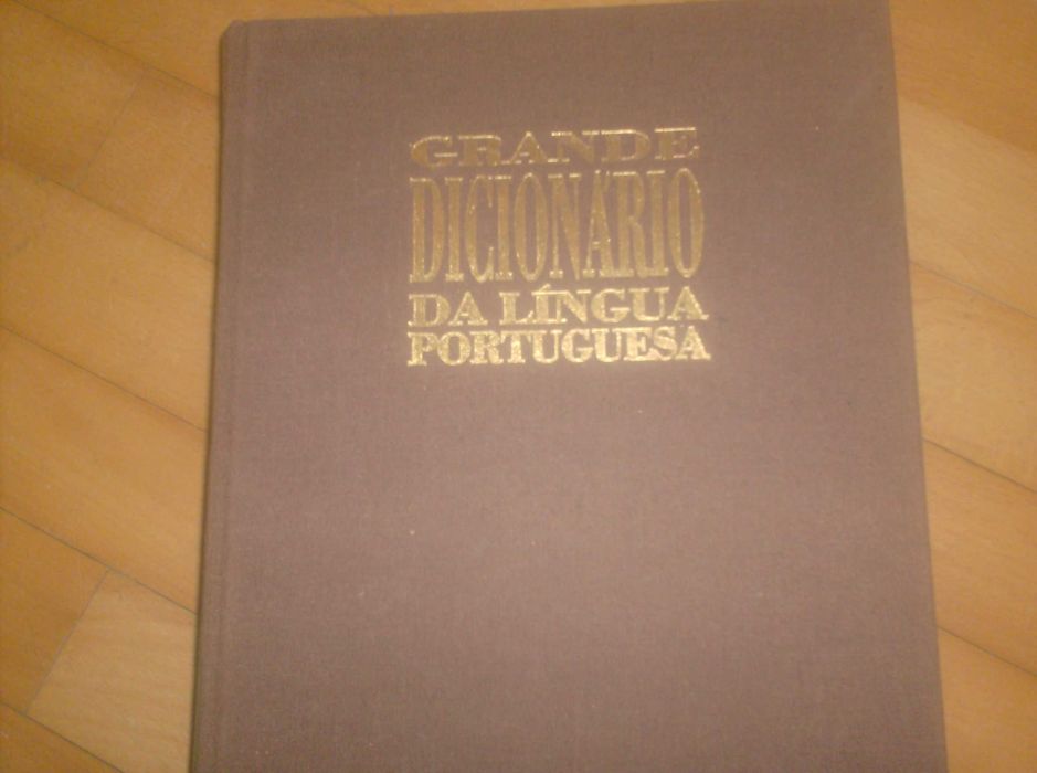 4 Grande Dicionário da língua Portuguesa Circulo Leitores