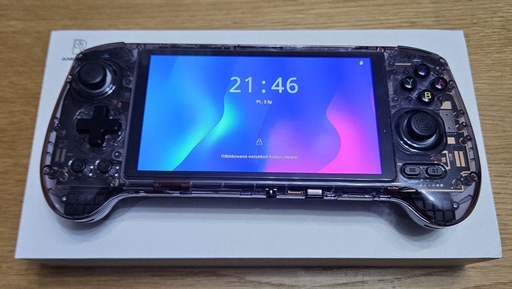 Anbernic RG557 12GB/256GB Transparent Black + Etui | Stan idealny |