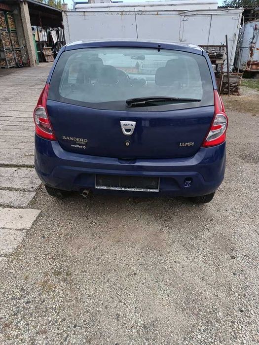 Dacia Sandero 1,4 E 2009r  na  części  lakier  DV61H