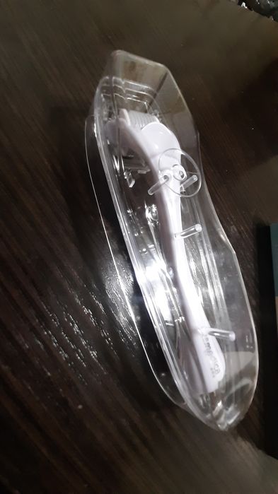 Мизероллер для лица.