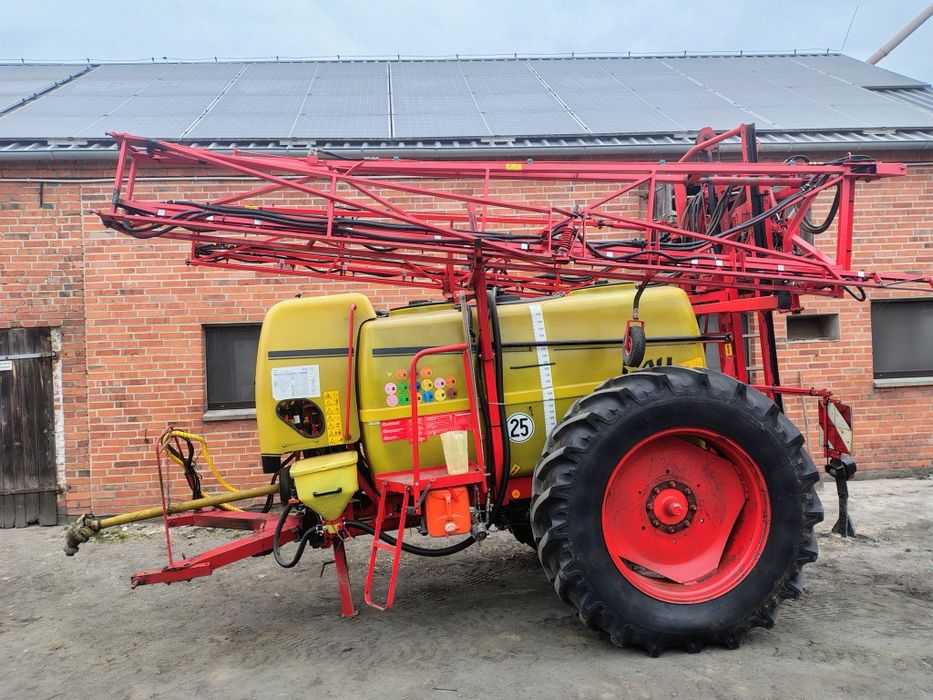 Opryskiwacz polowy 2800l 21m