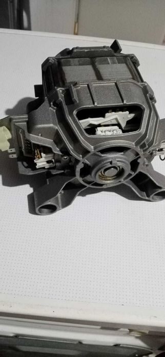 Maquina de lavar roupa - SIEMENS (Motor-Mód.Eletrónico-Eletrovalvula)