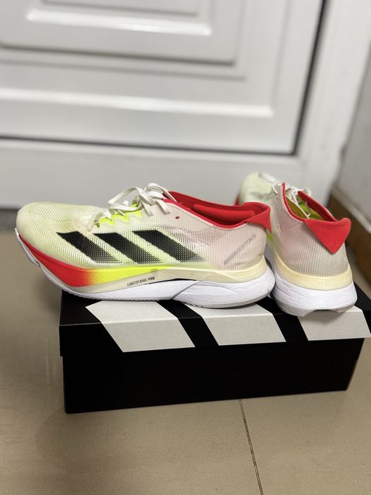 Adizero boston 12 original.