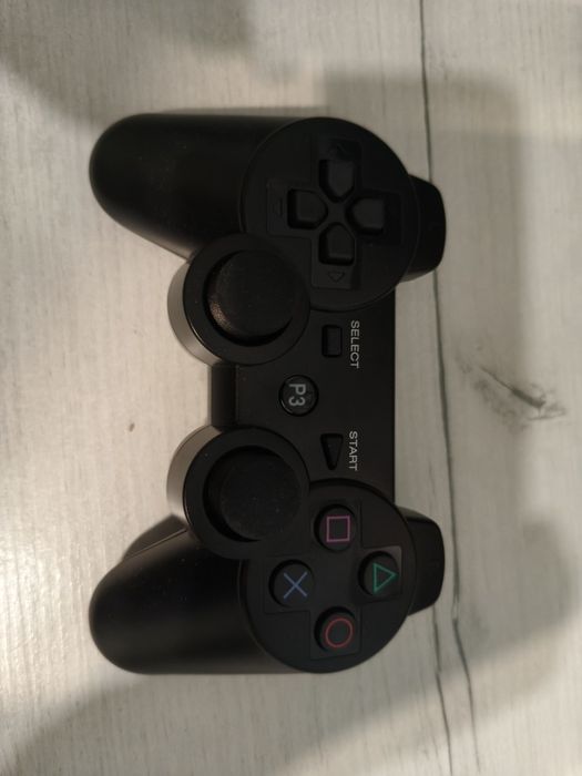 Sprzedam PS3 slim (konsola zadbana)