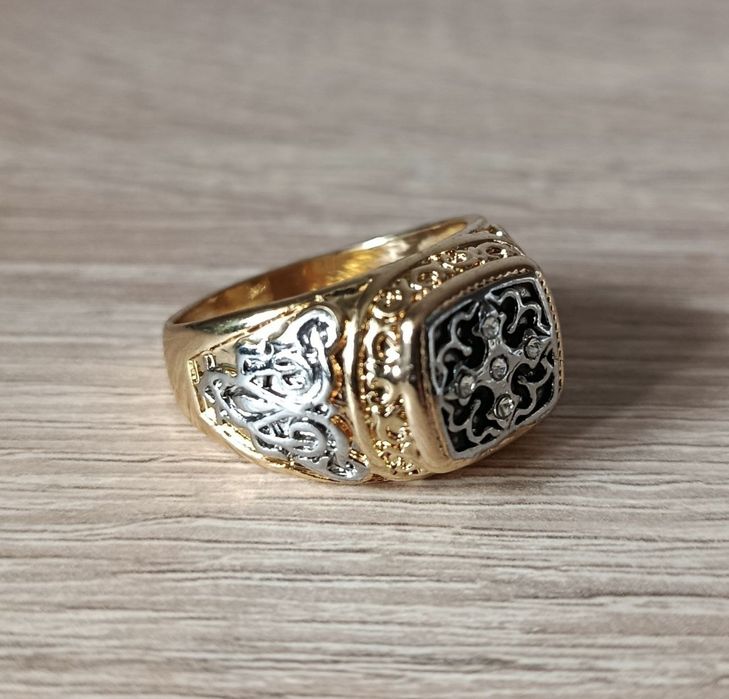 Перстень печатка чоловічий