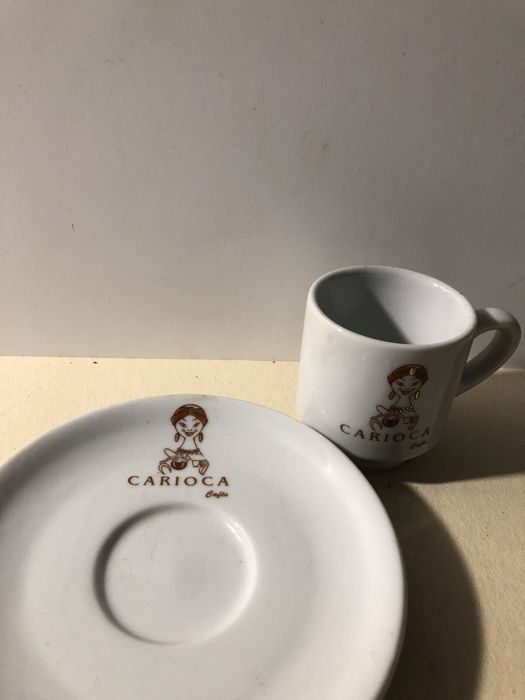 Chávena e pires carioca cafés