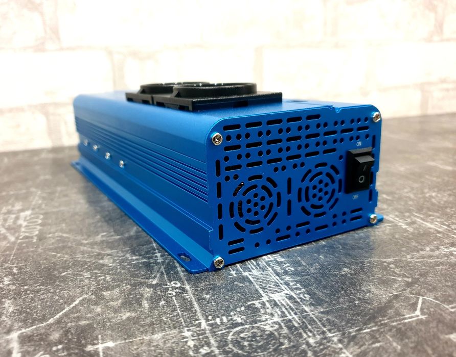 Інвертор Foval перетворювачь инвектор 12/220V ,3000W чистый синус