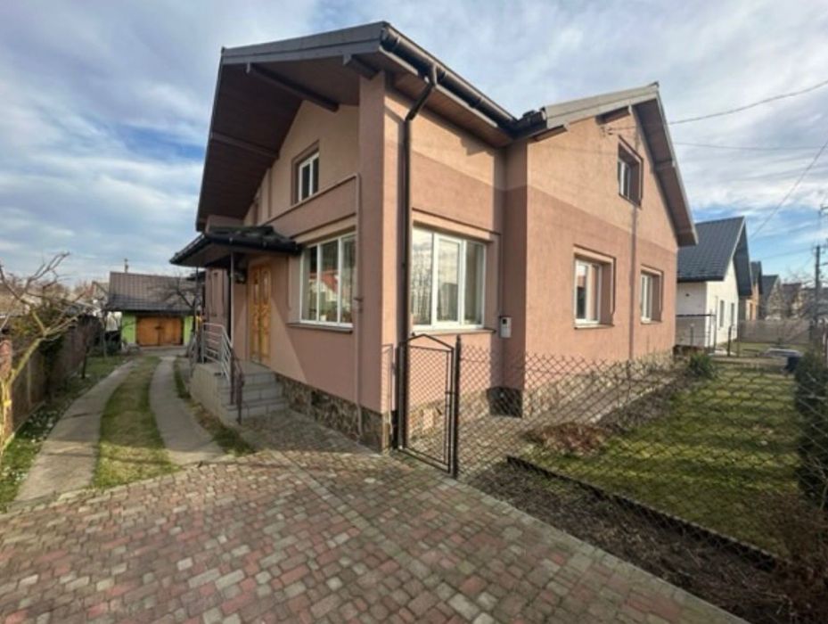 Продаж будинку місто Яворів