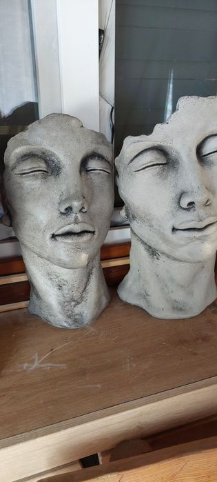 Rzeźby Ogrodowe głowy z betonu