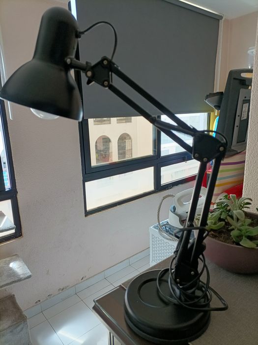 Vende se candeeiro secretaria