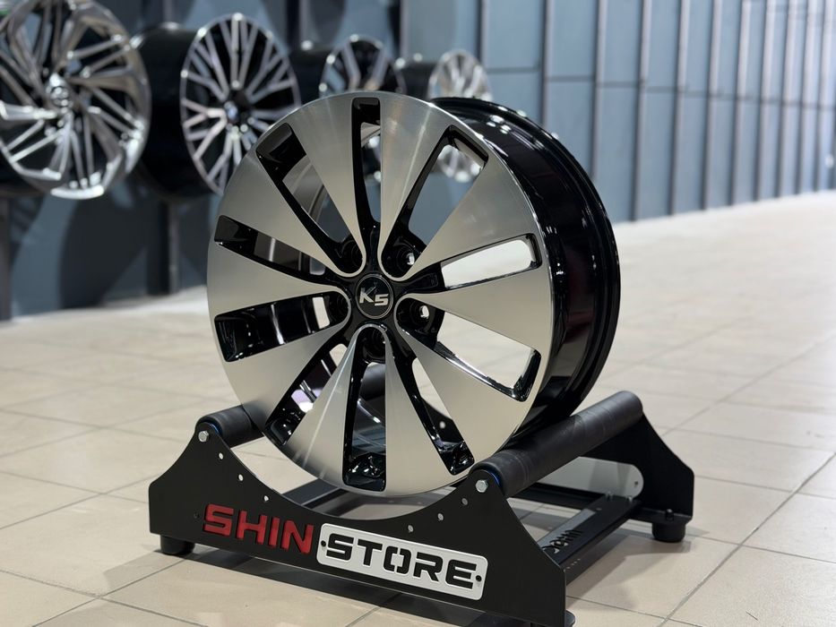 Нові диски Kia Hyundai R18 5x114.3 REPLICA KI8004 Black Machined Face