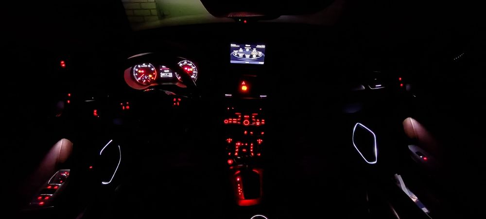 AUDI Q3 бензин / комплектация престиж