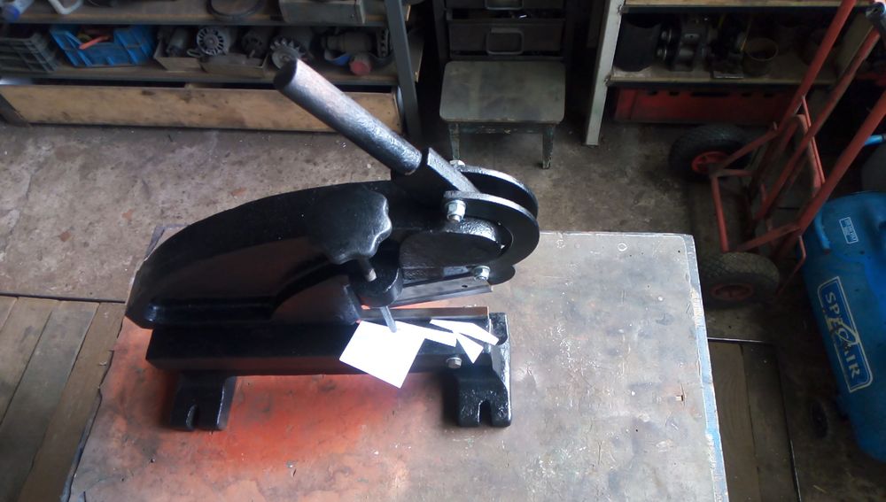 Nożyce gilotyna do cięcia