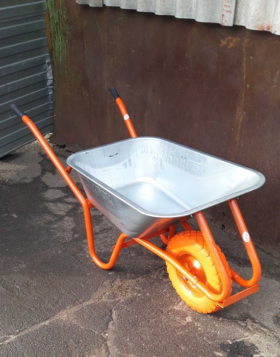 Тачка садова будівельна Профи-1 90л на поліуретановому колесі 220кг