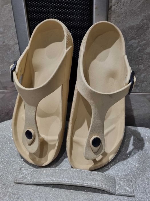 Klapki japonki crocsy 36 / 37