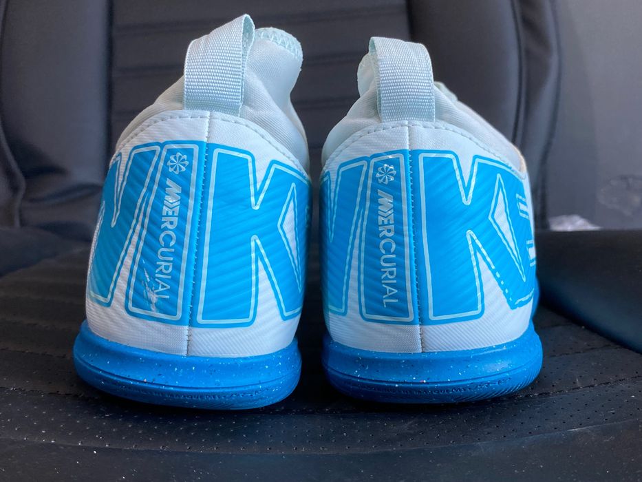 Nike Mercurial 36,5 (23,5cm) buty piłkarskie halówki