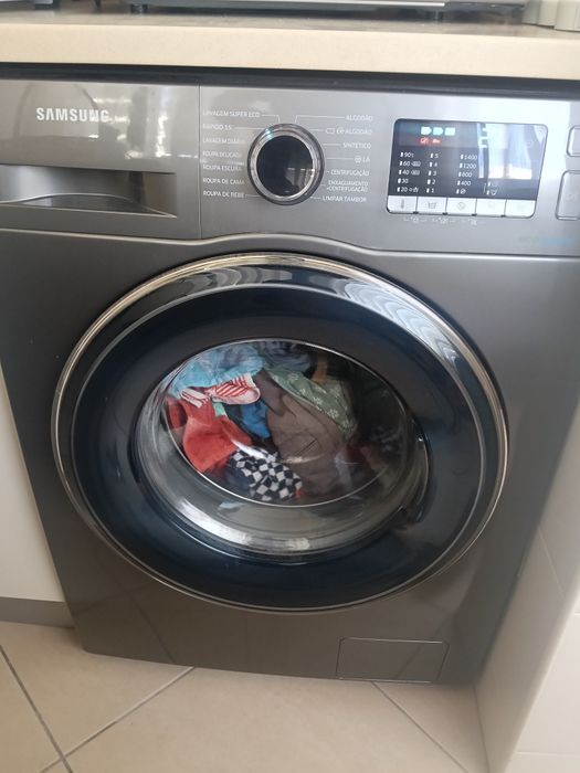 Maquina lavar roupa