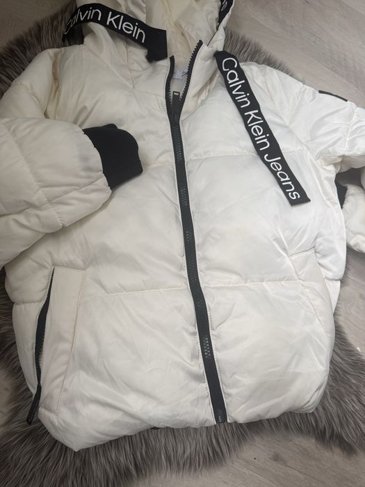 Пуховик від Calvin Klein оригінал