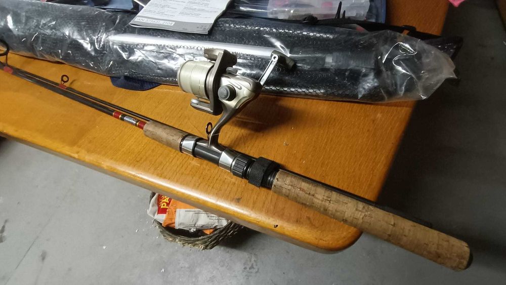 Conjunto cana pesca e rede Crivit novo