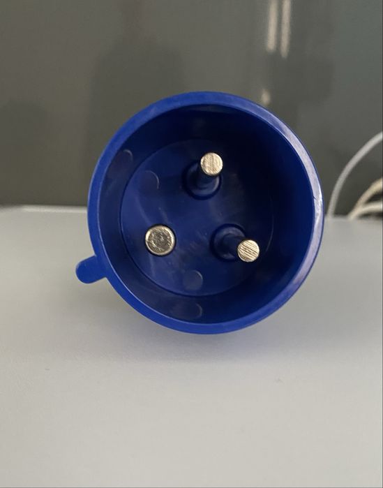 Adaptador de carregador para ficha 16A