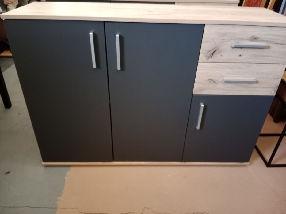 Komoda Nowa w modnym kolorze