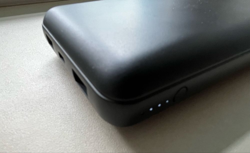 Павербанк Belkin BoostCharge 20000mAh 15w Black (BPB012BTBK)