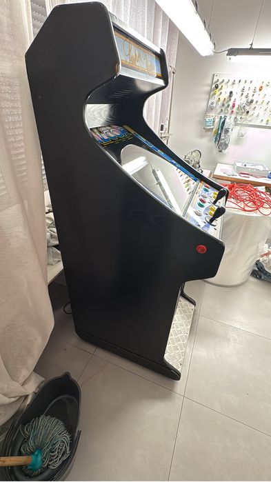 Vendo Maquina de jogos a funcionar 100%