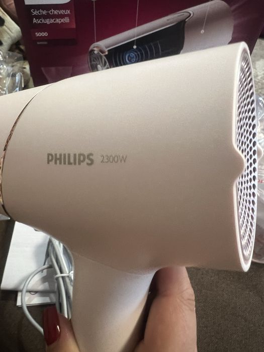 Фен Philips 2300 W