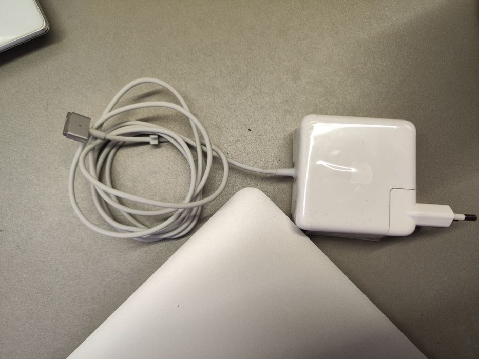 Apple macbook pro retina a1502