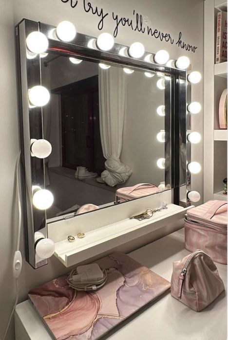 Espelho com luzes led (à medida)