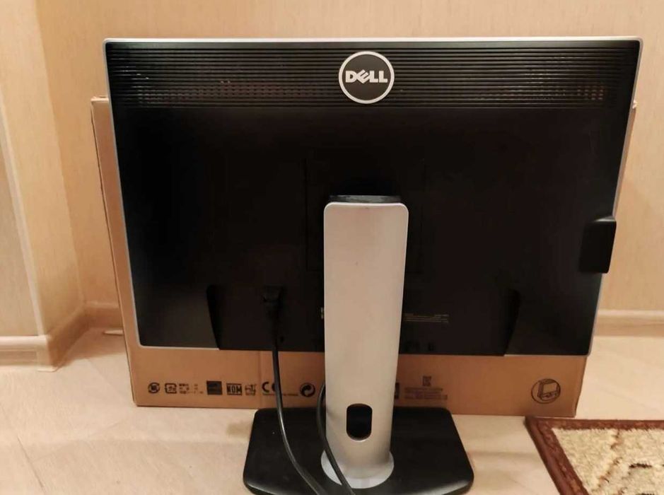 Професійний Monitor 24" Dell UltraSharp U2412M Black