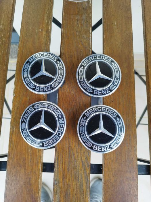 Conjunto centros de jantes Mercedes, 75mm