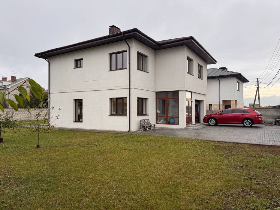 Продам современный  дом 215 м², Павленки, Ньютона, 8,5 соток( код 5704)